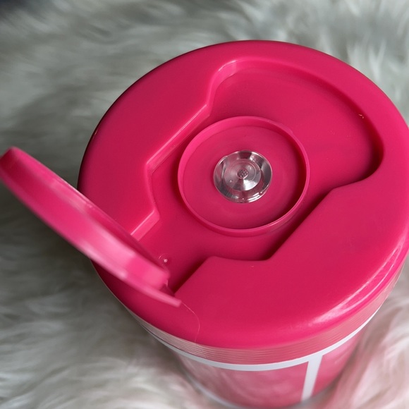 NWT Juicy Couture Wipes - Hand Sanitizing - Picture 13 of 13